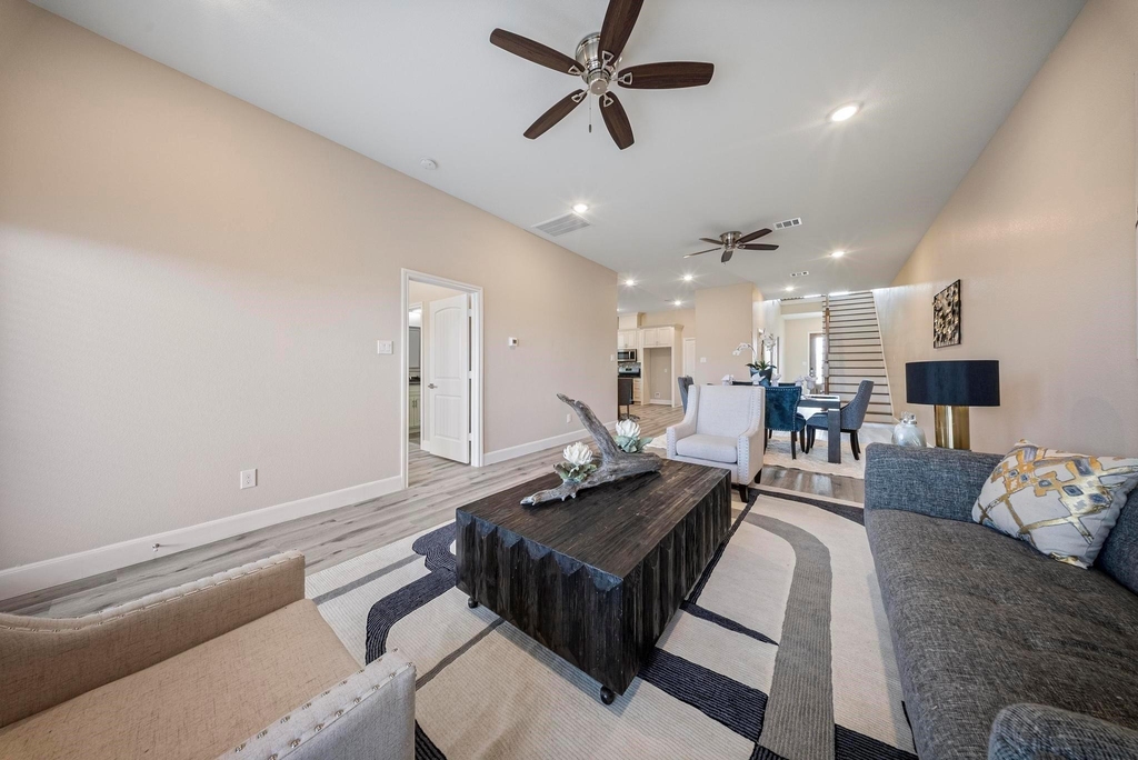 2015 Olivos Street - Photo 8
