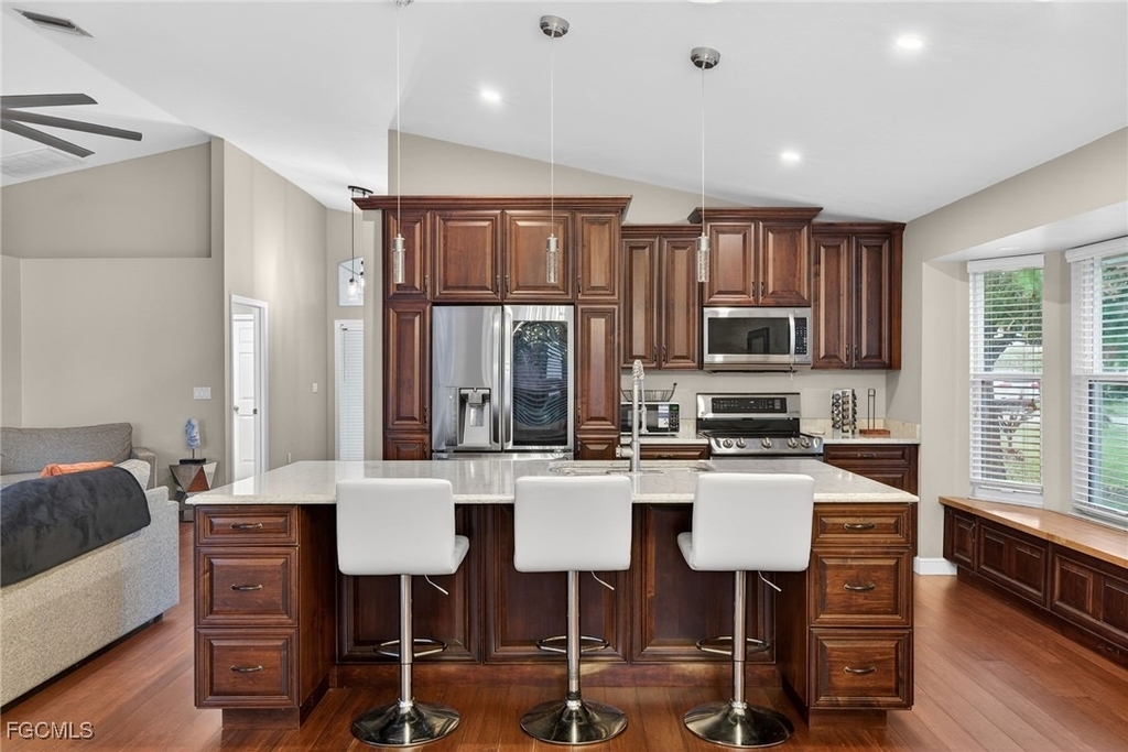 18015 Horseshoe Bay Circle - Photo 9