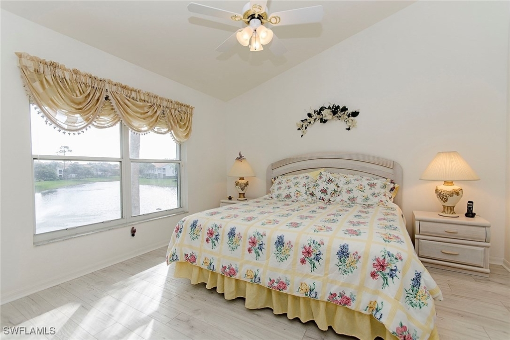 4910 Deerfield Way - Photo 5