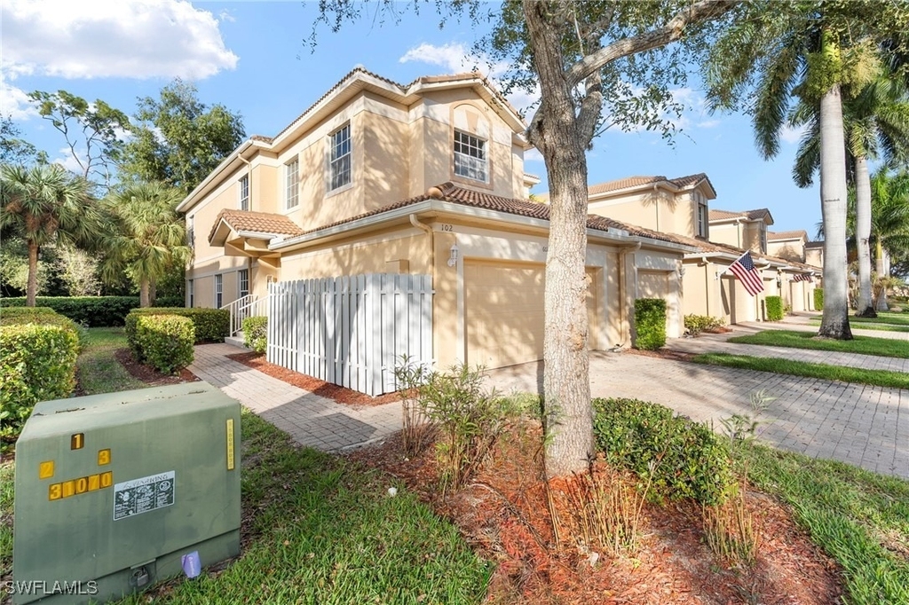 6010 Jonathans Bay Circle - Photo 1