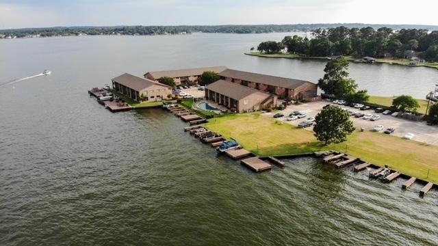 801 River Road - Photo 0