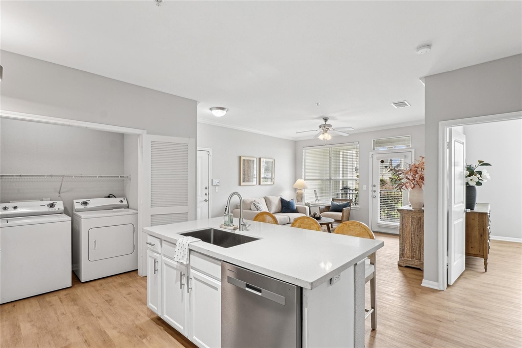 14807 Woodland Hills Drive - Photo 5