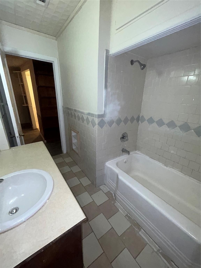 2018 N Avenue H - Photo 12