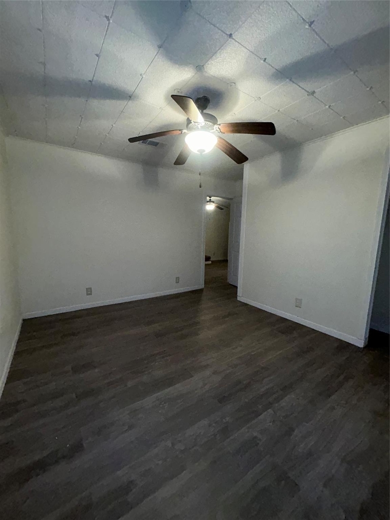 2018 N Avenue H - Photo 8