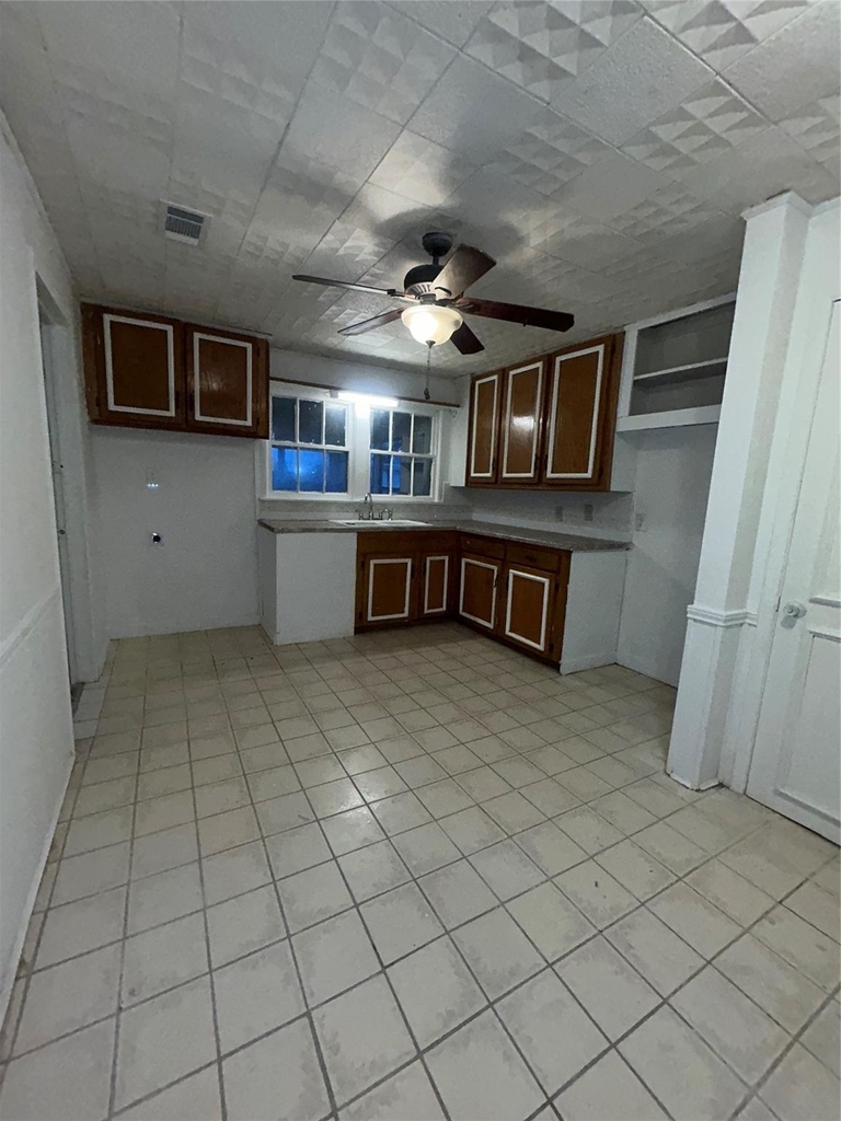 2018 N Avenue H - Photo 17