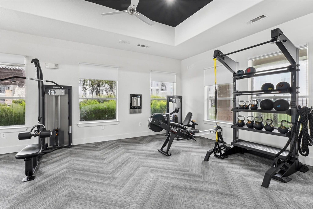 14807 Woodland Hills Drive - Photo 4