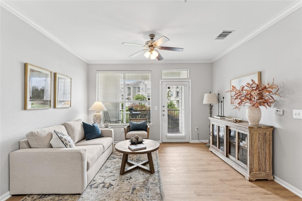 14807 Woodland Hills Drive - Photo 8