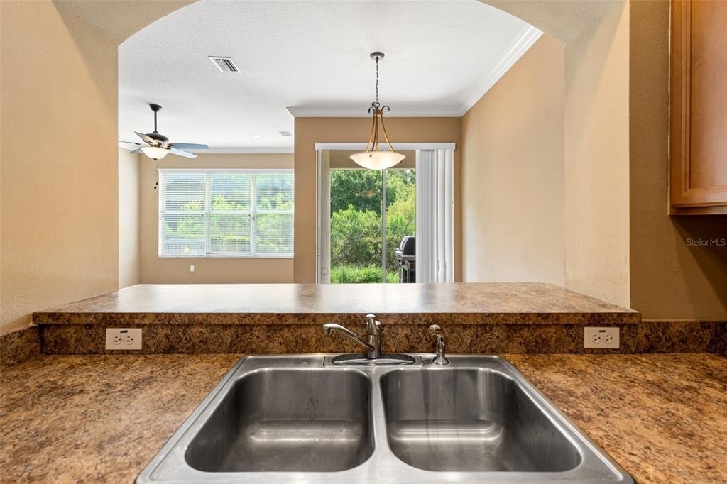 2052 Park Crescent Drive - Photo 15