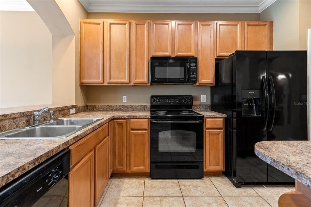 2052 Park Crescent Drive - Photo 13