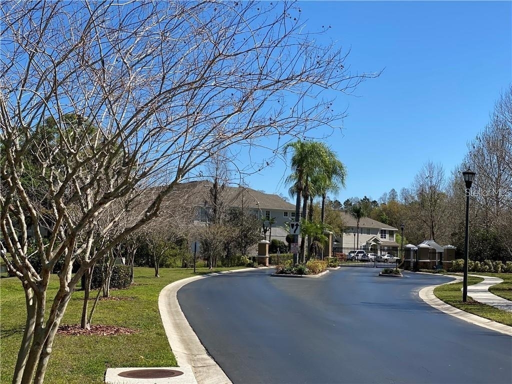 2052 Park Crescent Drive - Photo 1
