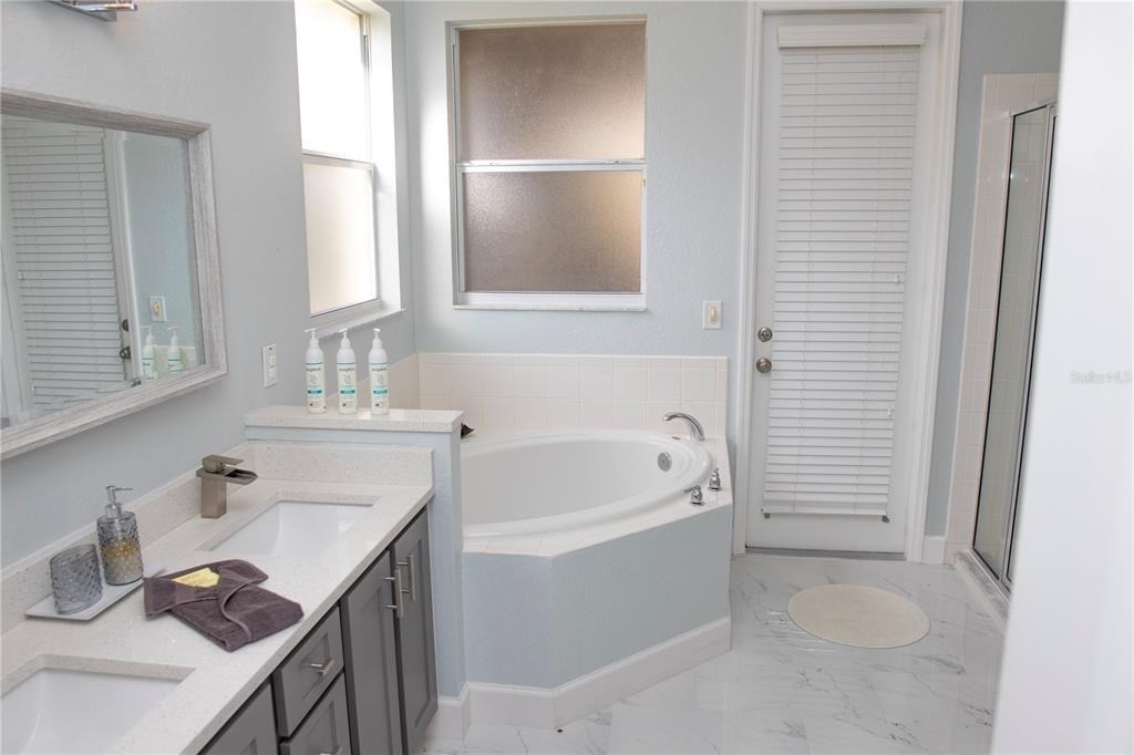 112 Cypress Pointe Court - Photo 11