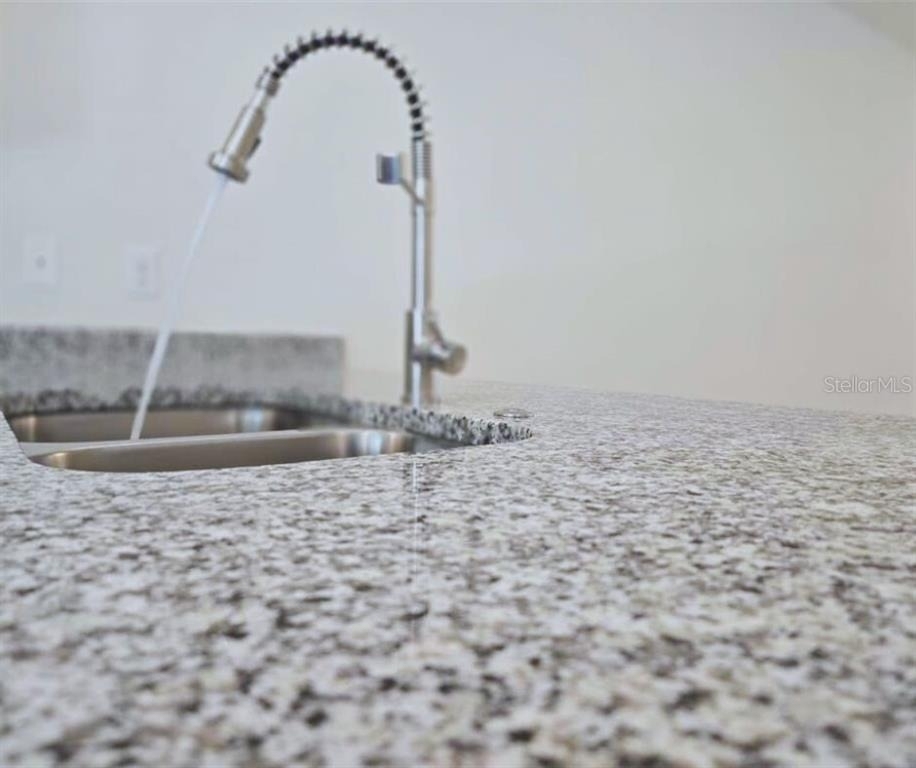 546 Imperial Pl - Photo 4