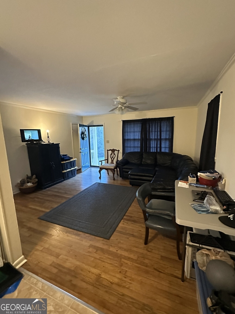 105 Cedar Drive - Photo 3