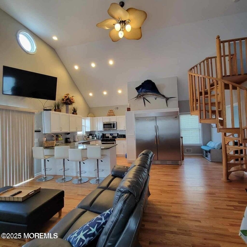 30 Stockton Avenue - Photo 2