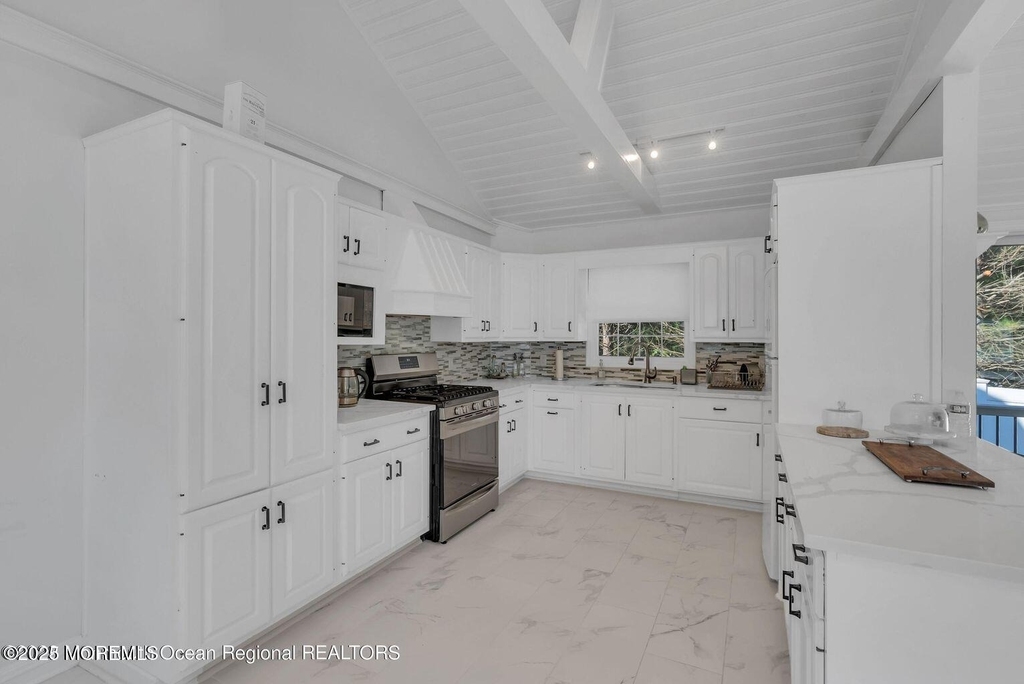 373 W Park Avenue - Photo 6