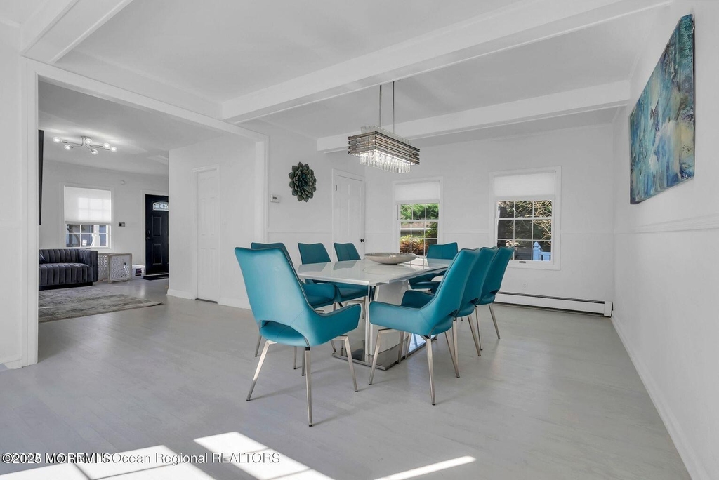 373 W Park Avenue - Photo 4