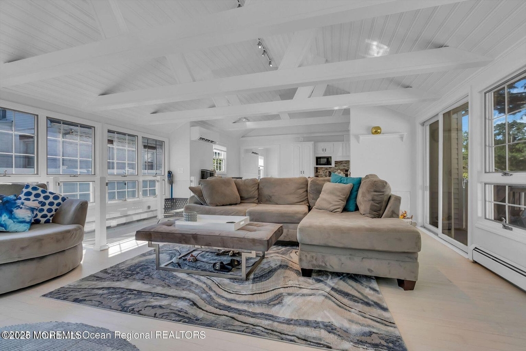 373 W Park Avenue - Photo 10