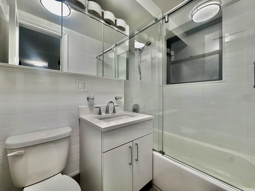 145 East 16th Street - Photo 10