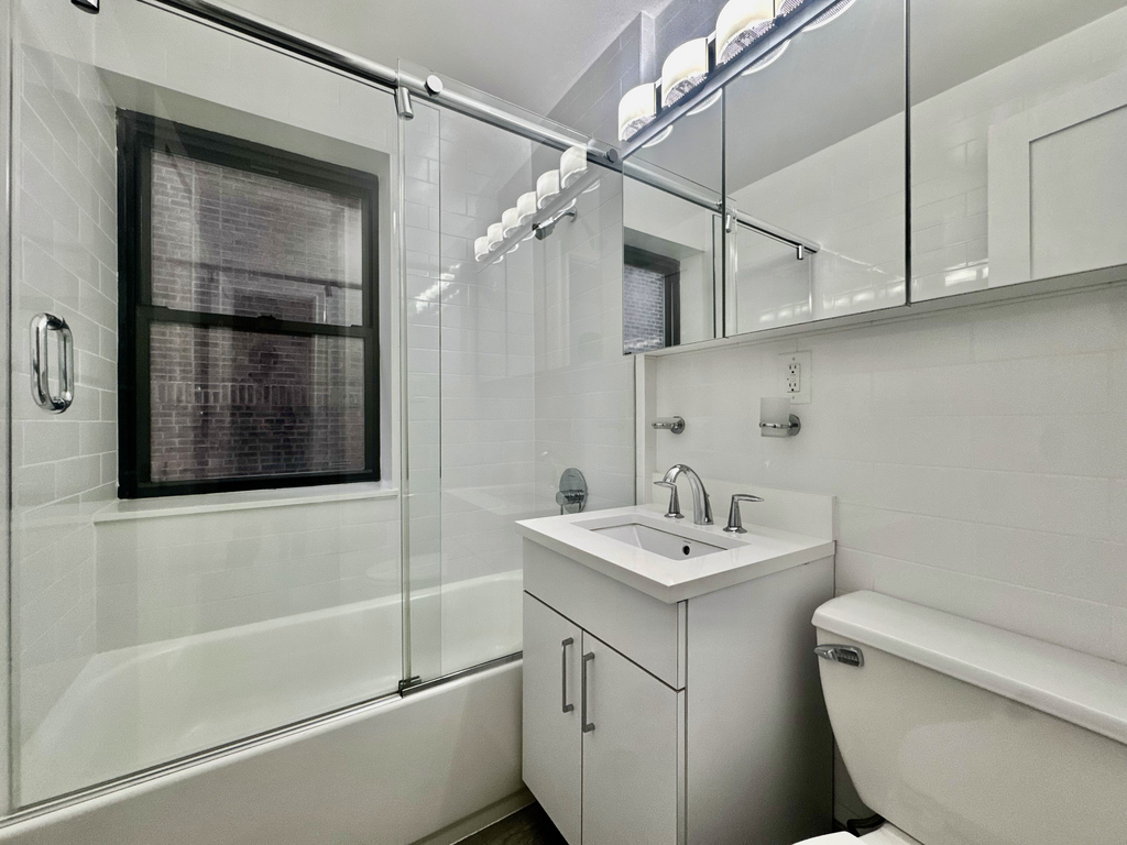 145 East 16th Street - Photo 13