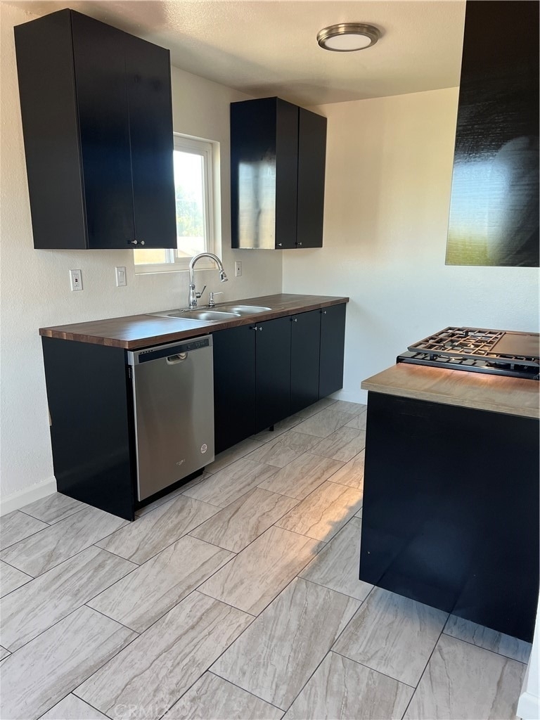 454 E Avenue Q3 - Photo 6