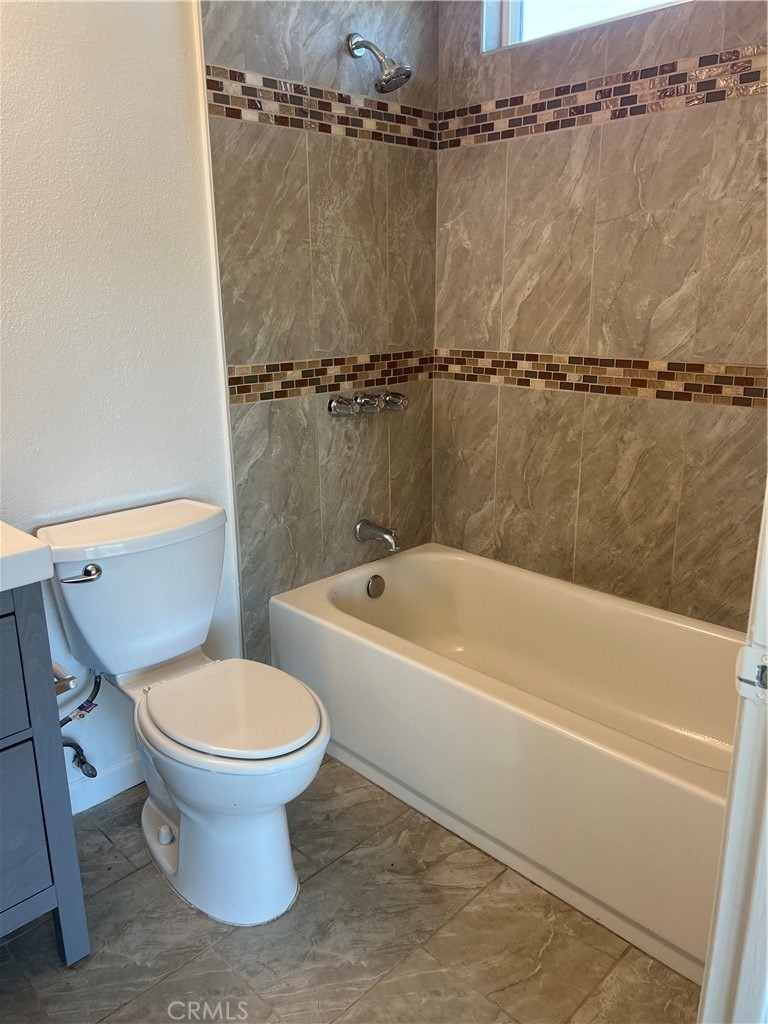 454 E Avenue Q3 - Photo 12