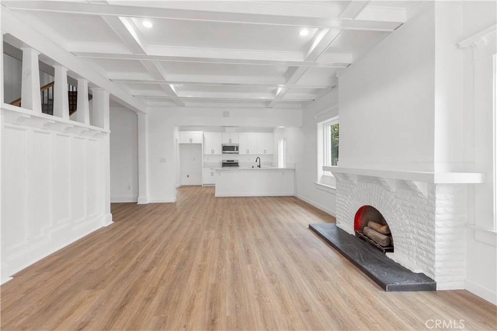 2636 S Normandie - Photo 2
