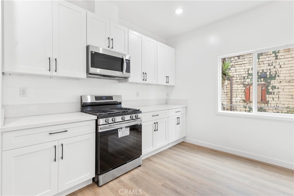 2636 S Normandie - Photo 11