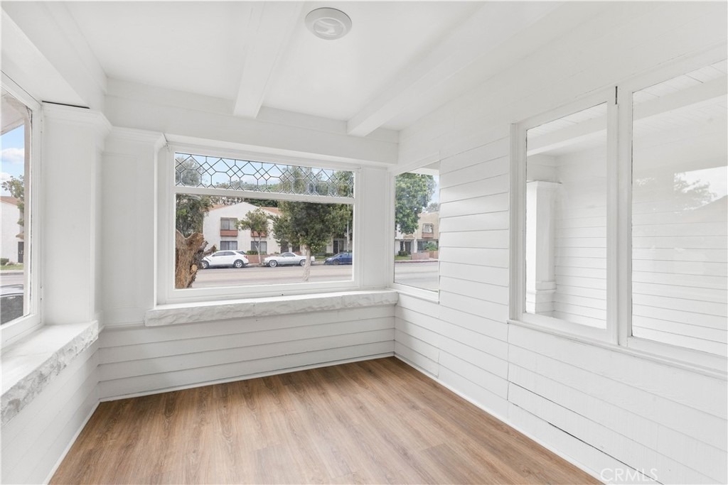 2636 S Normandie - Photo 4