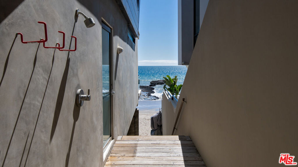 25250 Malibu Road - Photo 25