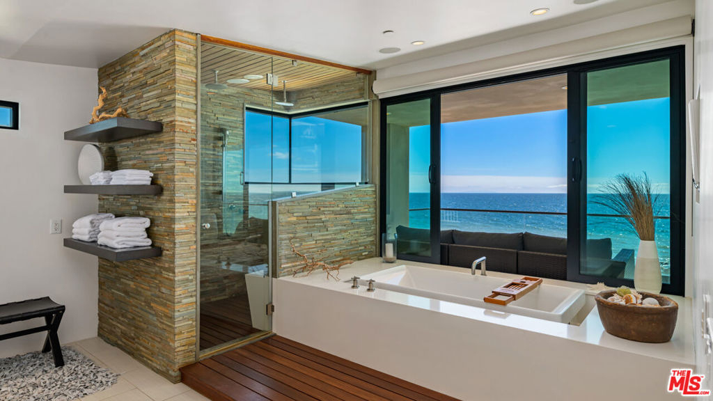 25250 Malibu Road - Photo 39