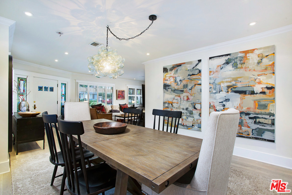 1338 N Genesee Avenue - Photo 15
