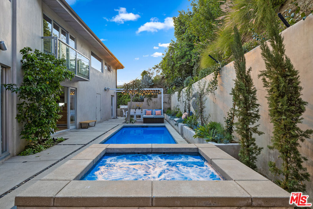 8737 St Ives Drive - Photo 27