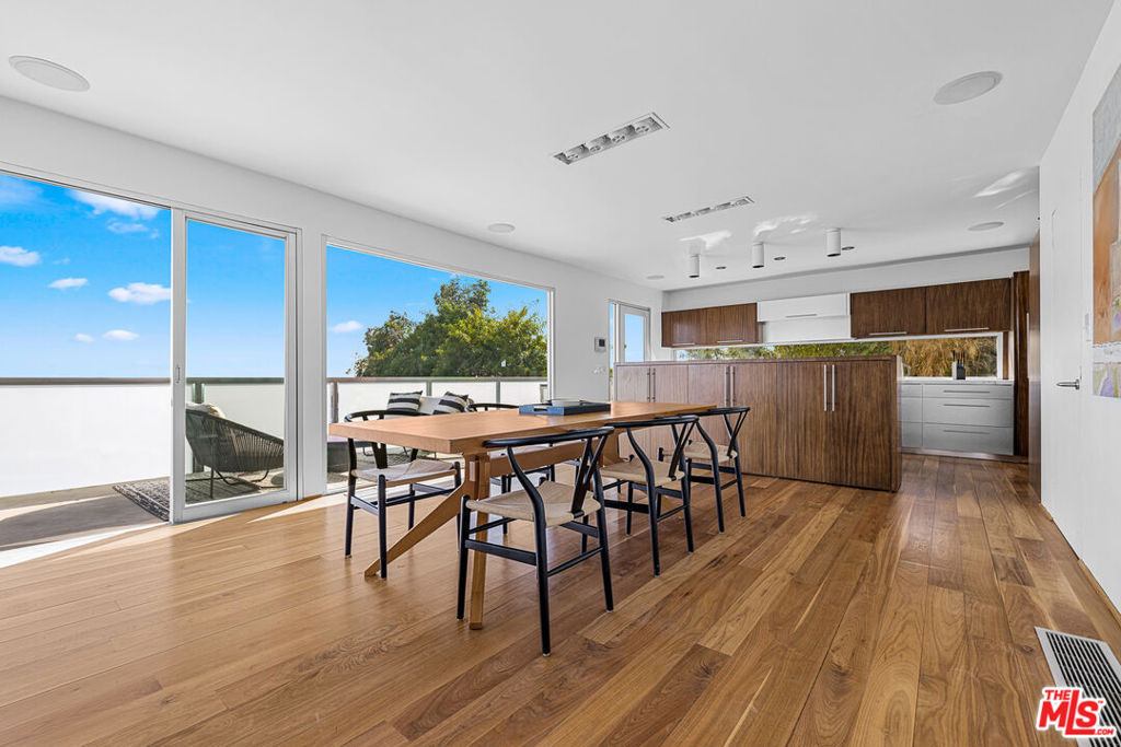 8737 St Ives Drive - Photo 9
