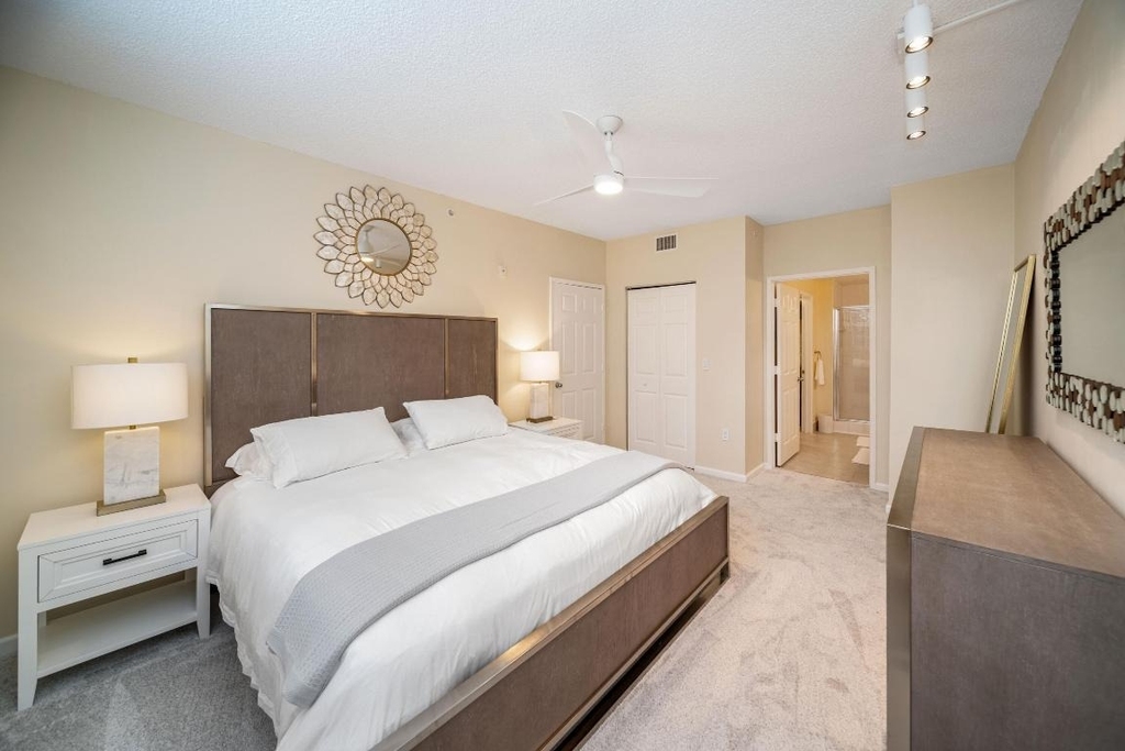 720 S Sapodilla Avenue - Photo 2