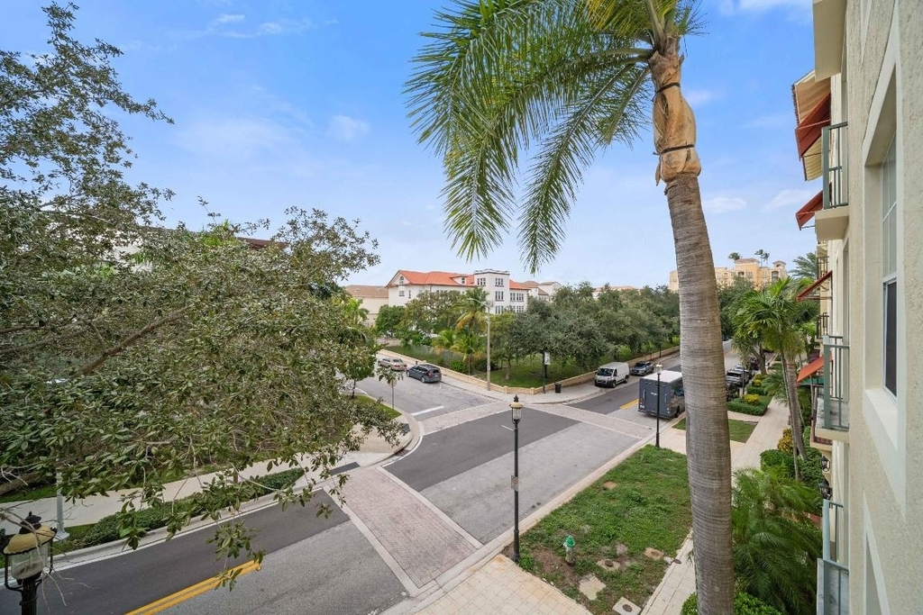 720 S Sapodilla Avenue - Photo 8