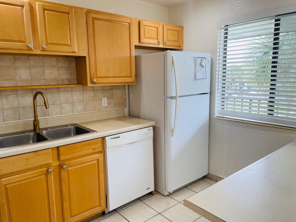 4080 Tivoli Court - Photo 7