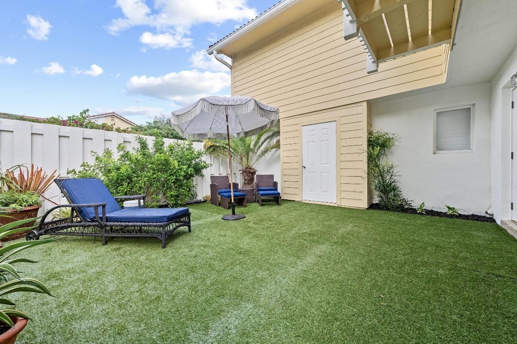288 Seabreeze Circle - Photo 1