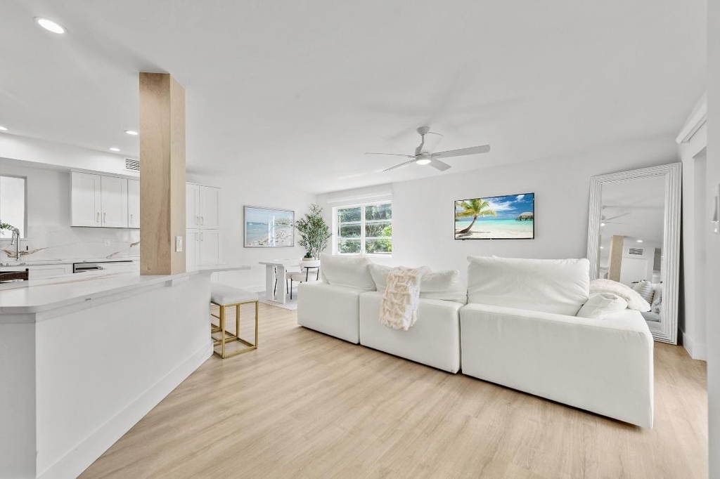 288 Seabreeze Circle - Photo 3