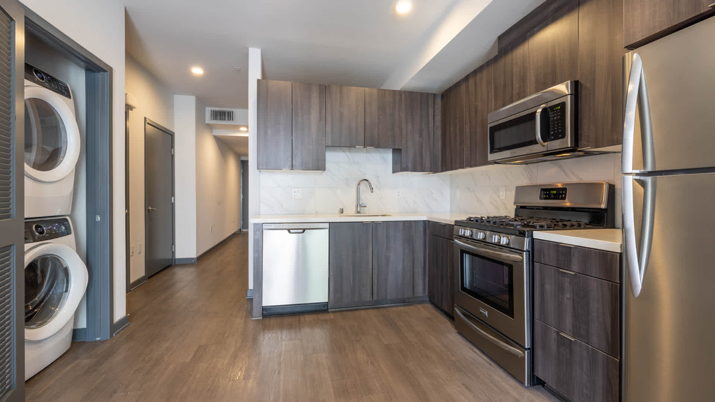 222 S Main St - Photo 1