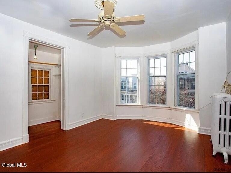 459 Hamilton Street - Photo 4
