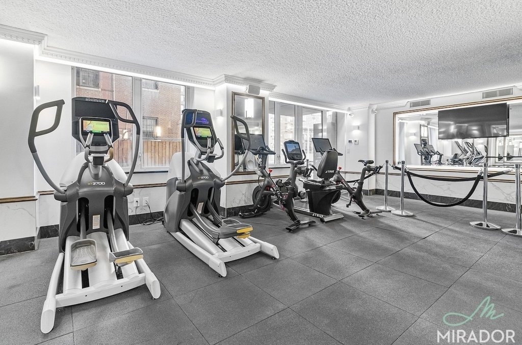330 E 39th Street - Photo 13