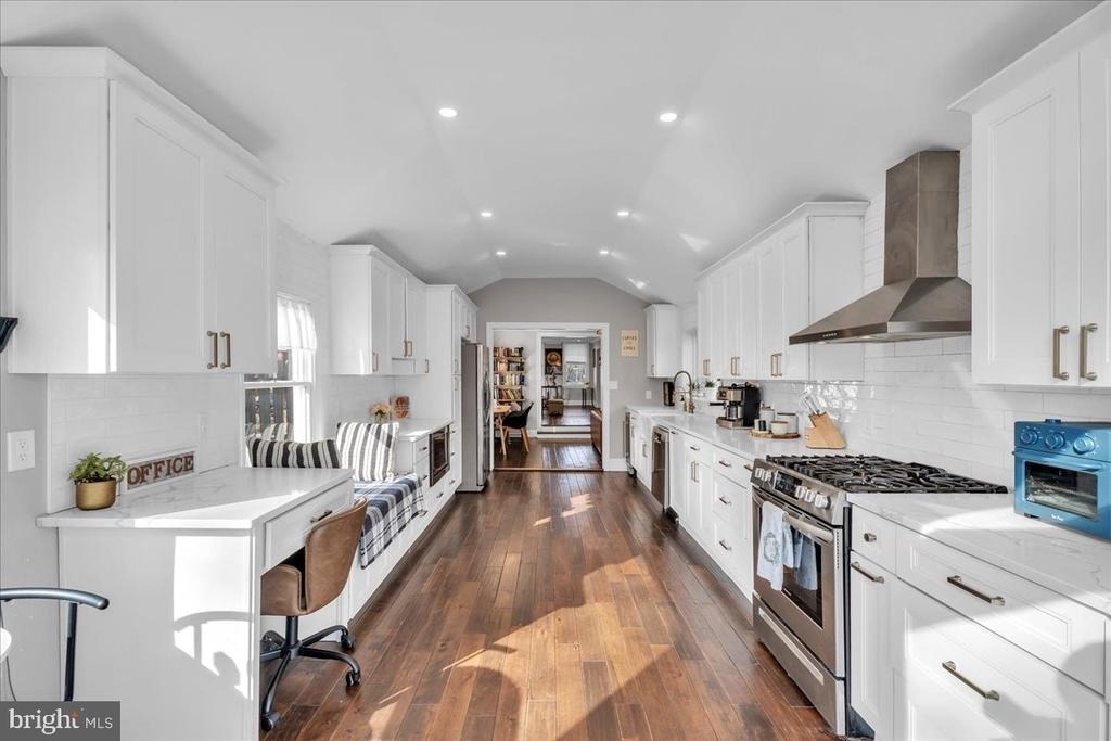 406 Kings Highway E - Photo 10