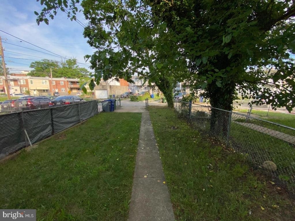 41 N Kossuth Street - Photo 12