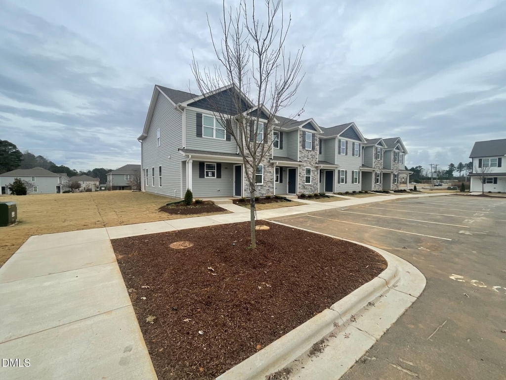 1007 Peony Lane - Photo 13