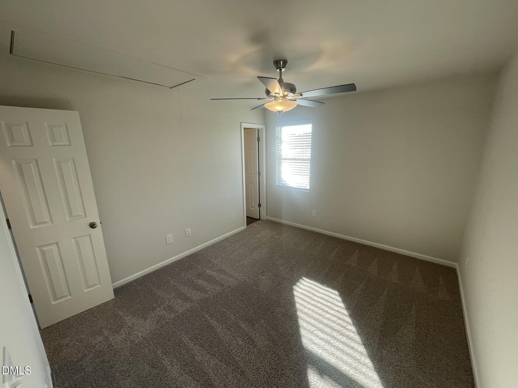 1007 Peony Lane - Photo 6