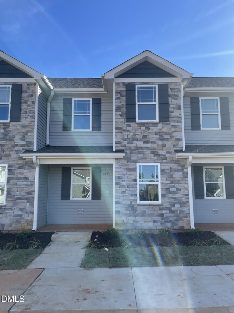 1005 Peony Lane - Photo 14
