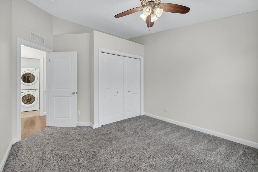 220 E 37th Street - Photo 18