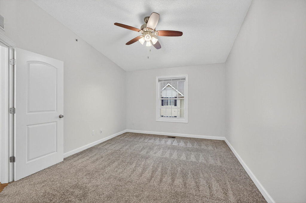 220 E 37th Street - Photo 23