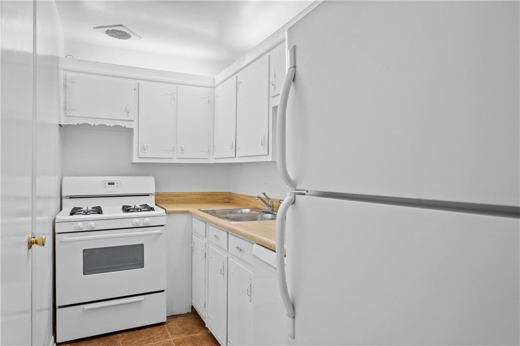 11 Peachtree Hills Avenue Ne - Photo 5