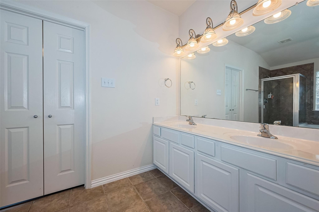 1007 Casting Springs Way - Photo 34